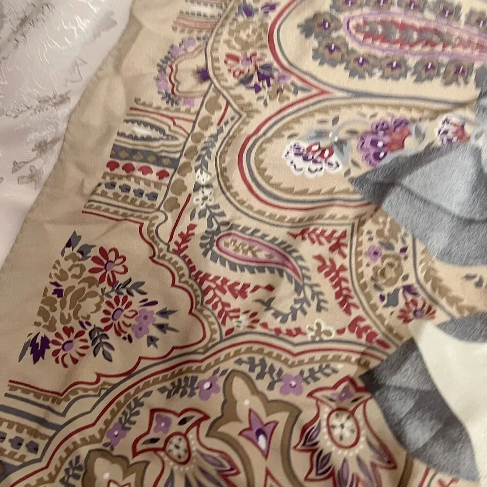 Ellen Tracy Gold Purple Roses Scarf Paisley 34